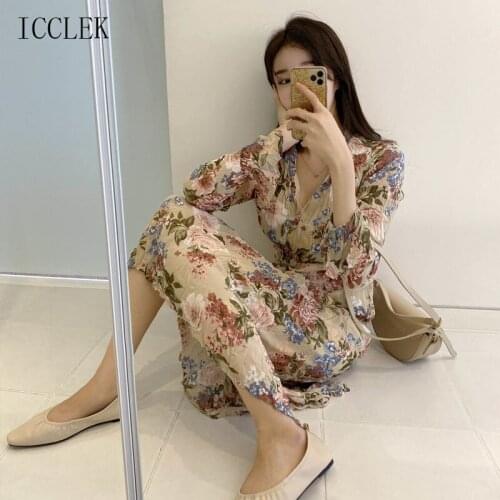One-Piece V-Neck Flared Sleeves Pleated Chiffon Floral Dress 2021 Summer New Korean Fashion Elegant Casual Midi Dress Female