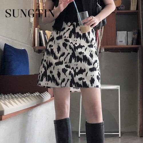 Sungtin Sexy A Line Leopard Mini Skirts Women Empire Fashion Print Short Skirts Korea Chic Streetwear with Shorts Underneath New