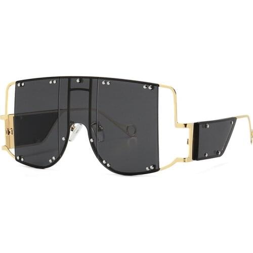 TEENYOUN 2020 Steam Punk Square Luxury Rivet Sunglasses Men Women Fashion UV400 Cool Unique Oversized Sun Glasses Eyewear Oculos