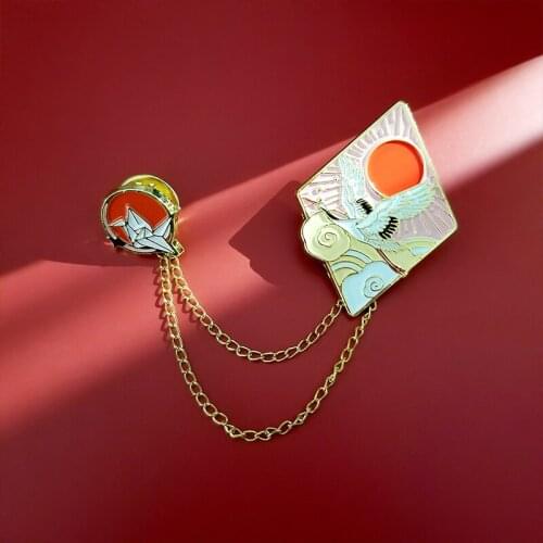 Fantasy Enamel Pins Custom White Crane Red Sun Chain Guofeng Brooches Lapel Badge Bag Cartoon Jewelry Gift For All Men And Women