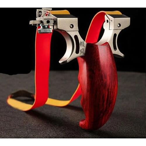New Catapult Outdoor Hunting Power Slingshot with Titanium Sight Flat Rubber Bands Slingshot Wood Handles Stainless Steel
