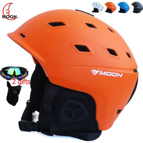MOON Skiing Snowboard Helmet Cover Autumn Winter Adult Men Skateboard Equipment Sports Safety Ski Helmets with Goggles 2 Gifts