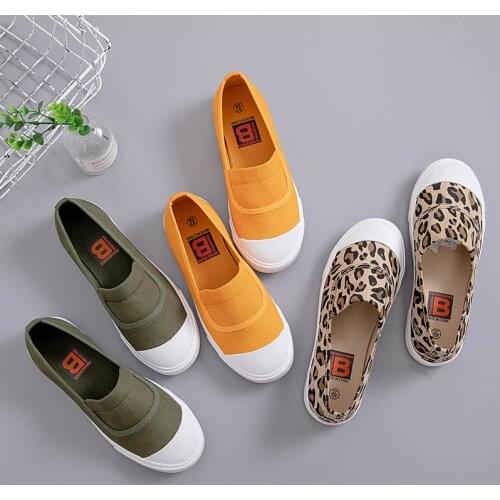 Woman Shoes Summer New Fashion Womens Canvas Shoes Casual Flats Solid Color Classic Breathable Female Simple Shoes Sneakers