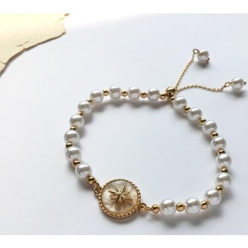 Korean Style Creative Pearls Charms Bracelet for Female White Imitation Pearls Elegant Bracelet Hand Jewelry Women Lady Gifts