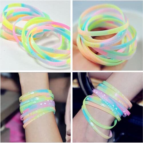 20PCS/Bag Colorful Lumino Silicone Bracelets Wedding Guests Gifts Baby Shower Kids Birthday Party Favors Wrist Decorate Supplies