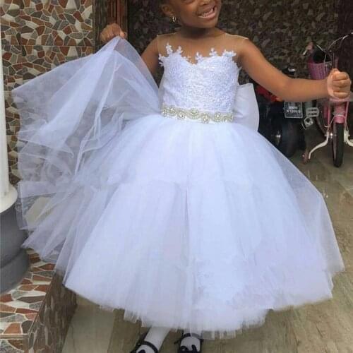 White Lace Sheer Neck Flower Girl Dresses With Crystal Sash Children Party Gowns Big Bow Pageant Kids Wedding Wear