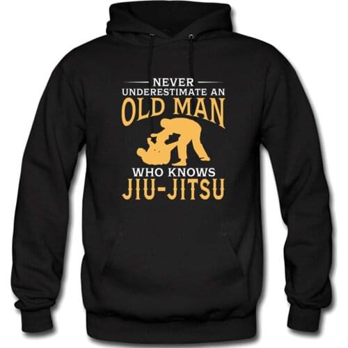 Fashion Hoodie Pullover Never Underestimate An Old Man Who Knows Judo Sweatshirt Mens Autumn Winter Streetwear Hoodies