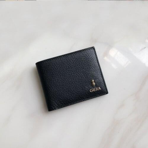 Italian gujia Mens Wallet Mens 2021 New top Leather Short wallet Luxury brand popular logo wallet trend，with box dust bag