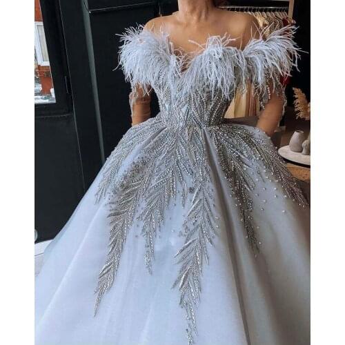 Vinage Robe De Mariee Illusion O Neck Appliqued Lace Long Sleeve Beaded Pearls Feather Wedding Gown
