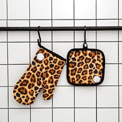 Kitchen Gloves Insulation Leopard Pattern Pad Cooking Microwave Gloves Baking BBQ Oven Potholders Oven Mitts Potholder Pad