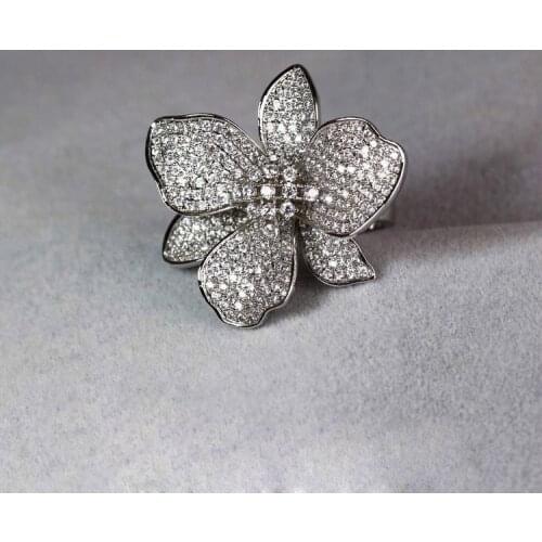 New Product Temperament Simple Zircon Pearl Jewelry Exquisite Butterfly Flower Ring Wedding Engagement Ring Ladies Ring