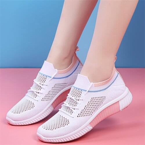 Lightweight Mesh Breathable Casual Shoes Comfortable Sports Running Shoes Womens Shoes 2021 Summer New Style
