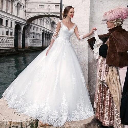 Gorgeous A-line Prince Wedding Dresses 2021 Elegant Scoop Neck Lace Appliques Three Quarter Bridal Gowns with Sweep Train