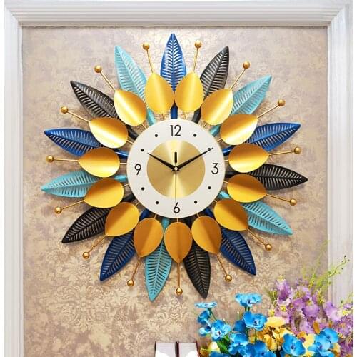 Wall clock living room home fashion creative bedroom personality art silent wall clock decoration wall clock modern light luxury