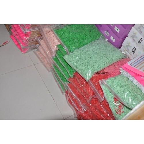 Wholesale 10000pc Plastic Hook Mixed Plastic Stitch Holders Plastic Knitted Hook Locking Stitch Markers DIY Hooks Crochet Latch