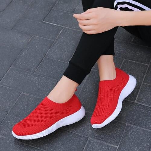 ZUUBAN Women's Slip-ons