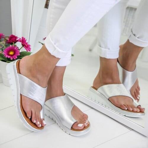 2021 Women Leather Slippers Comfy Platform Flat Ladies Casual Soft Clip Toe Foot Correction Sandal Orthopedic Bunion Corrector