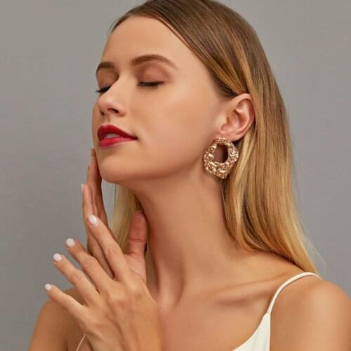 Modyle New exaggerated Big Stud Earrings for Women Circle Round Alloy Earrings Wedding Party Gift