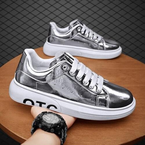 Fashion Spring Autumn Low Men Skateboard Shoes Silver Comfortable Men Shoes Luxury Glitter Mirror Men Board Sneakers Espadrilles