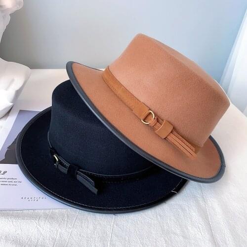 Solid Color Autumn Winter Fashion Wool Simple Fashion Round Flat Top Vintage Wide Fedoras Hats For Women Wide Brim Chain Ribbon