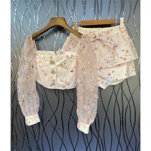 Crop Sets 2021 Autumn Fashion Short Sets High Quality Women Sexy Squre Collar Floral Embroidery Long Sleeve Crop Top Short Suits