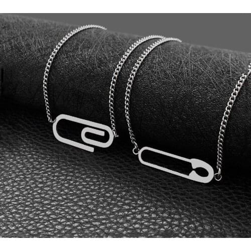 Fashion Titanium Steel Geometric Pendant Retro Necklace Female Stainless Steel Paper Clip Simple Necklace Hot Sale