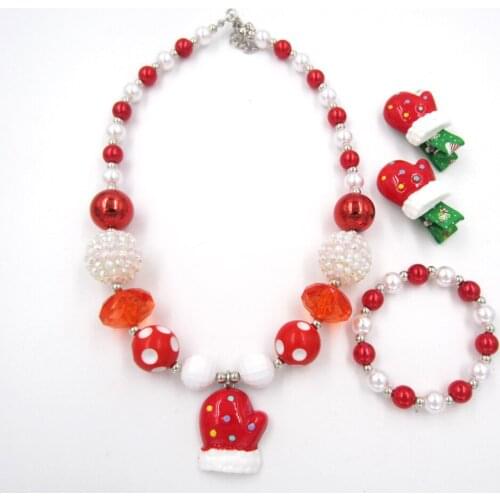1Set 2019 Christmas Gloves Gift For Little Girls Chunky Necklace Red White Color Beads Strand Kids Necklace Bracelet Hairpin Set