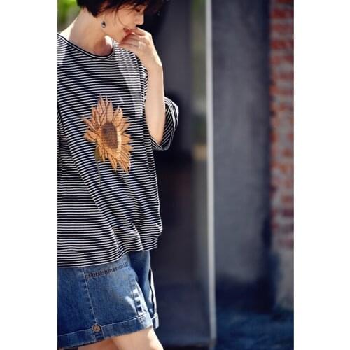 MICOCO T3071C Literary leisure comfortable pinstripe print round neck short sleeves T-shirt