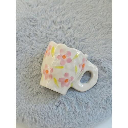 Japanese ceramic cup irregular hand-painted flowers mug cup girl home milk juce cup heat-resistant water cup cute coffee mugs