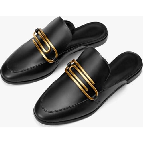 2021 New Design Women Leather Slippers Females Round Toe Non-Slip Metal Decoration Solid Mules Ladies High Quality Indoor Slides