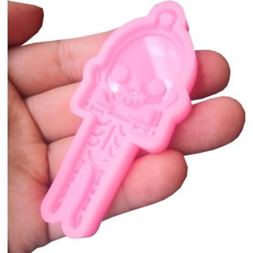 Shiny Glossy Silicone Resin Molds Diy Skull Keychain Mold DIY Keychain Pendant Jewelry Epoxy Resin Crafting Molds