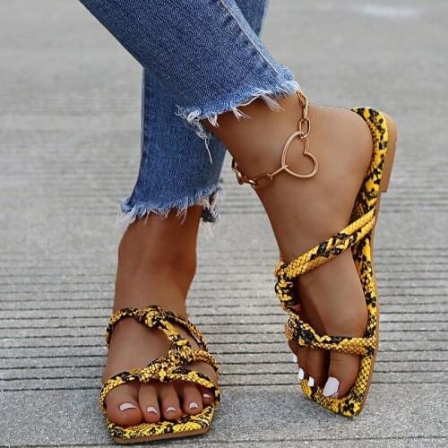 Summer Fashion Slippers For Women Serpentine Printed Squared Toe Casual Flip Flops Sandals Slip On Flat Slippers Beach Shoes