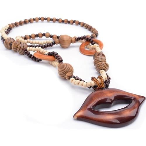 MANXIUNI DIY Hand Wood Bead Sensual lips Long Beaded Chain Sexy Lips Pendant Necklace Women Office Lady Jewelry Bijoux Gifts