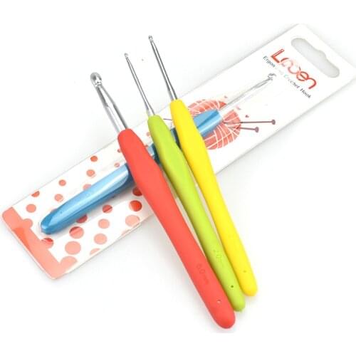 1 Piece 2.0mm-6.0mm Crochet Hooks DIY Crafts Tools Plastic Handle Sewing Needles For Knitting Neddle Arts Craft For Women