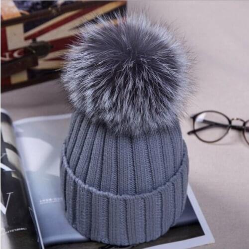 Cute Casual Women Beanies Warm Winter Knitted Caps Crochet Hats With Silver Fox Fur Pom Pom Hat MS-16