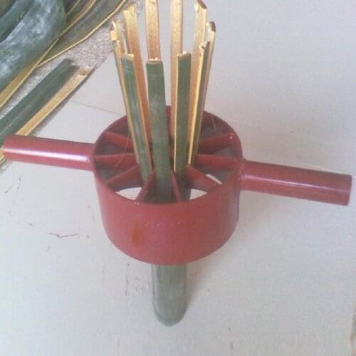Manual Bamboo Splitter to Refine bamboo Slats Bamboo Splitting Machine Bamboo Splitting Knife Bamboo Splitting Tools tool designed to cut?bamboo The Original Bamboo Splitter split bamboo Bamboo Splitter The Bamboo Spli