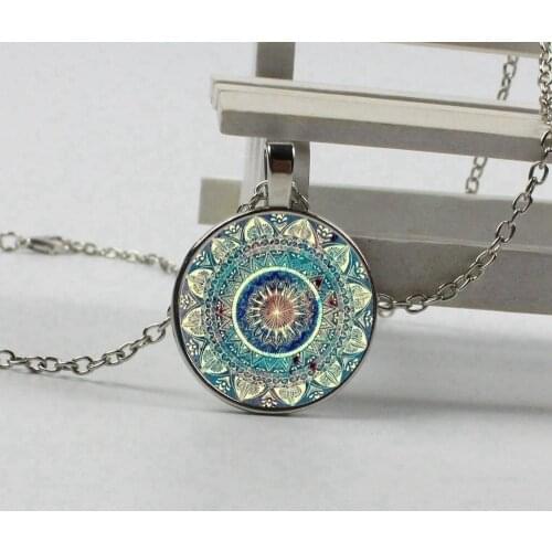 ZUWEI WU Retro Glass Dome Necklace Buddhist Glass Round Pendant Necklace Indian Yoga Mandala Necklace Unisex
