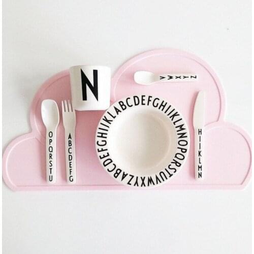 47.8*27cm*0.3cm Cloud Shaped Silicone Baby Kids Plate Mat Table Mat Kitchen Pads Waterproof Insulated Placemat Bar Mat