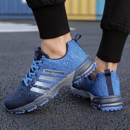 2021 large size breathable running shoes mens woven red outdoor marathon sneakers lightweight mens sneakers 5z