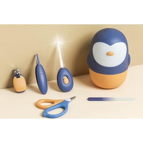Baby Care Set Newborn Nail File Kit 5pcs Nail Clippers Luminous Earpick Small Scissors Infant Essential Manicure Cutter Penguin