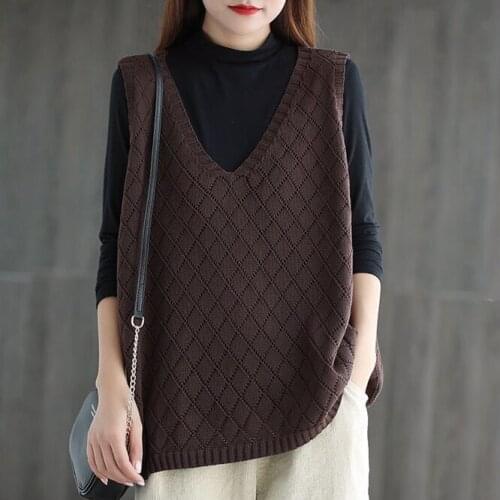 2021 Spring Summer Loose Womens Knitted Vest Retro Literary V-neck Hollowed Out Girls Sweater Thin Versatile Vest Coffee