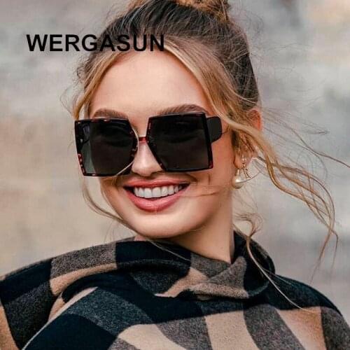 WERGASUN 2020 Square Fashion Luxury Sunglasses Women Brand Designer Women Glasses Classic Vintage UV400 Outdoor Oculos De Sol