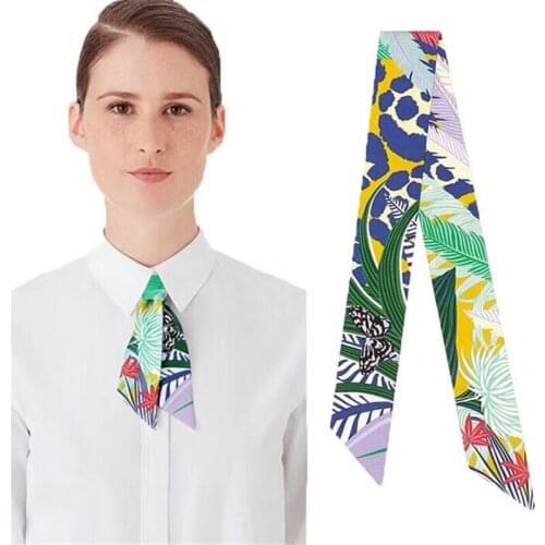 New Design Tied Hair Scarf Twill Butterfly Print Womens Small Silk Scarf Luxury Brand Handbag Ribbon Fashion Ladies Bandana C43