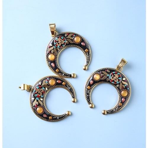 5pcs Handmade Cresent Moon Horn Charms Pendant with Amulet OM Yoga Pendant For Female Men Healing Jewelry Meditation Necklace