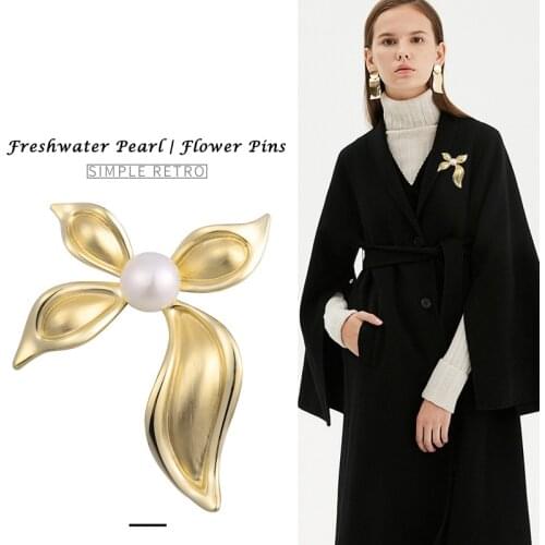 Hongye Gold Spike Brooches Brand Leaf Shape Freshwater Pearl 7-8mm Natural White Pearl Pins for Women Gift Box Free Wholesale