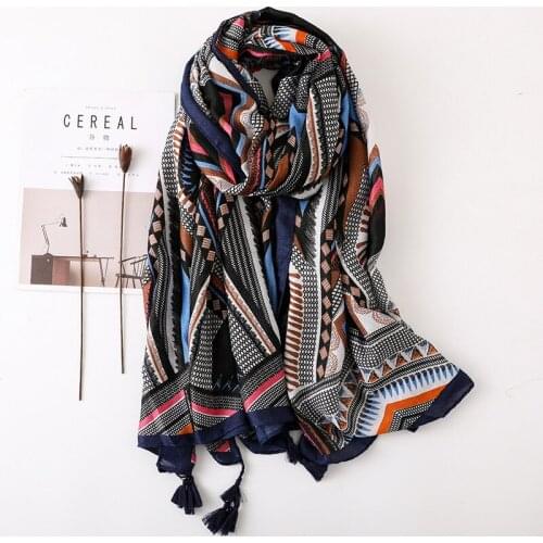 Women Geometric Print Scarf Tassel Scarf Girls Geometrical Printed Scarf Capes Soft Rectangle Shawls Wraps Long Black Scarf