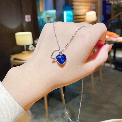 Korean New Exquisite Blue Crystal Necklace Fashion Temperament Love Pendant Necklace Female Jewelry 2021
