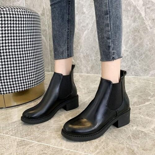 Winter 2021 Ladies Elegant Solid Color Ankle Boots Female High Heel Platform Shoes Keep Warm Comfortable Deodorant Snow Boots