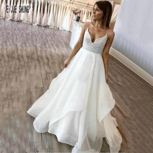 E JUE SHUNG White Boho Beach Wedding Dresses Spaghetti Straps V Neck Wedding Gowns A Line Organza Bridal Dresses Customized