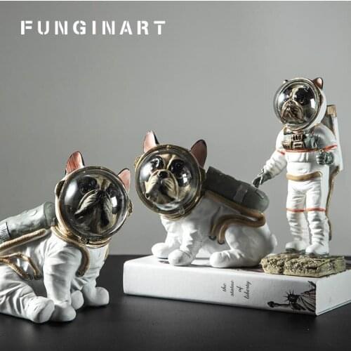 American Space Dog Sculpture Ornaments Villa Living Room Decor Home Decoration Accessories Modern Resin Astronaut Dog Crafts